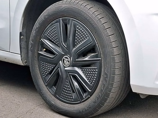 SKODA FABIA 2023