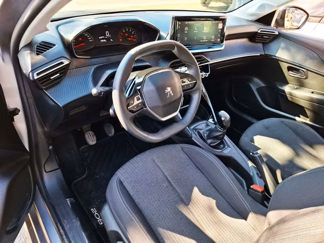 PEUGEOT 208 2023
