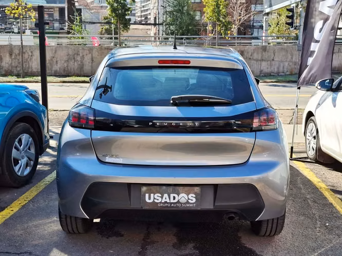 PEUGEOT 208 2023