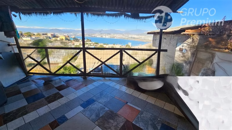 ¡¡¡Oportunidad Casa 3D 2B con Vista a Bahía Coquimbo!!!