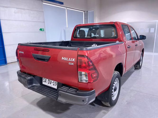 HILUX DX 4X4 SXDV19-SANTIAGO