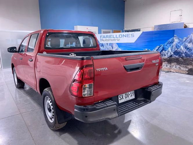 HILUX DX 4X4 SXDV19-SANTIAGO