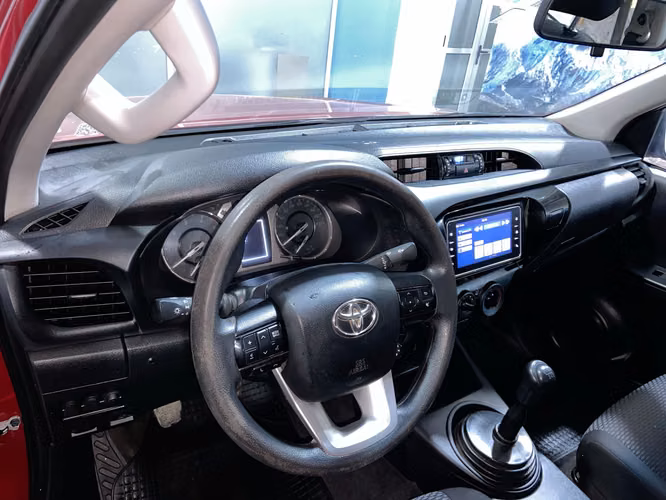 HILUX DX 4X4 SXDV19-SANTIAGO