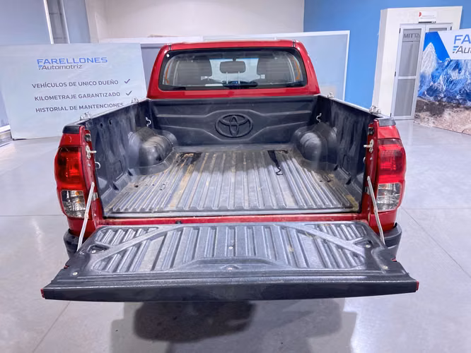 HILUX DX 4X4 SXDV19-SANTIAGO