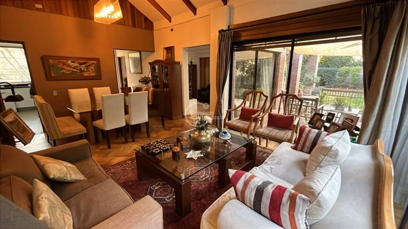 Casa en venta de 6 dorm. en Las Condes - Imagen 5