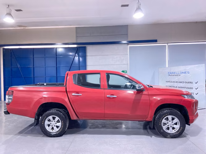KATANA CRT 4X4 SPYW87-SANTIAGO