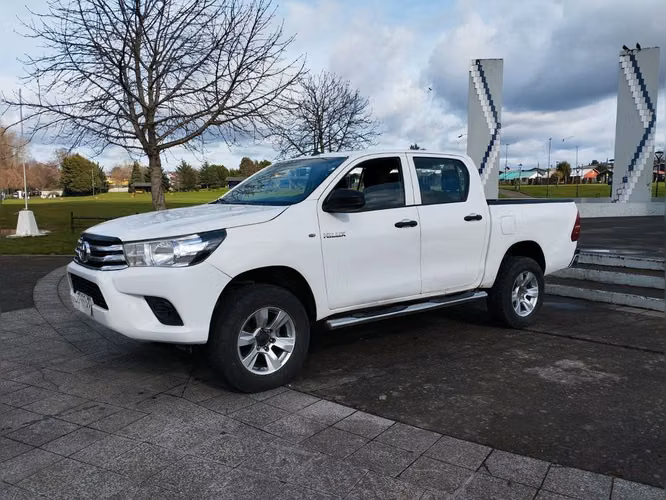 TOYOTA HILUX 2017