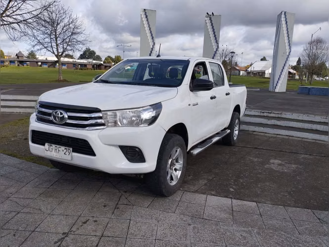 TOYOTA HILUX 2017