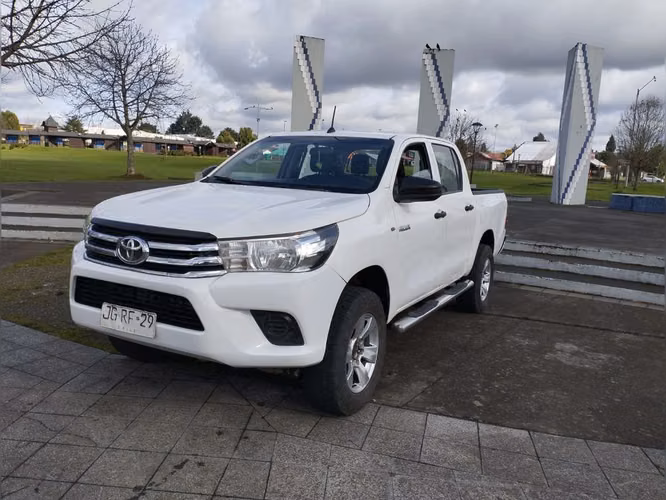 TOYOTA HILUX 2017