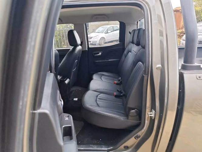 CAMIONETA CASI NUEVA