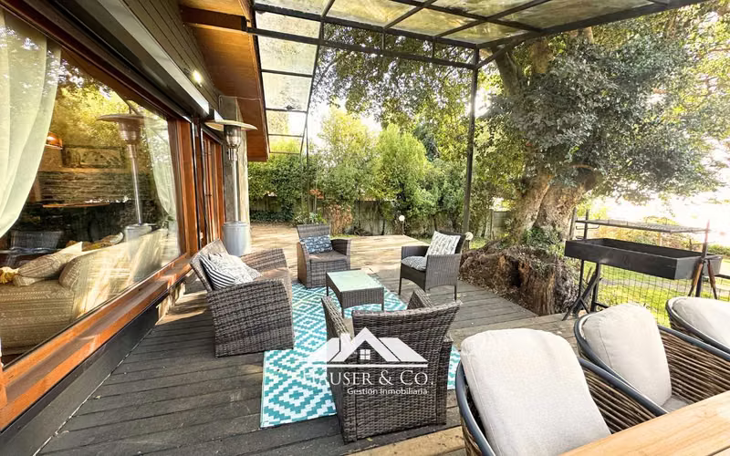 Casa orilla lago primera lina 9 a 10 pers Molco Pucon