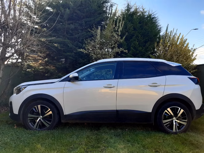 PEUGEOT 3008 DIESEL 50000 KM - Imagen 5