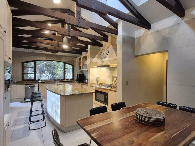Casa Colonial Toscana | Vista al Golf | Piscina y Quincho