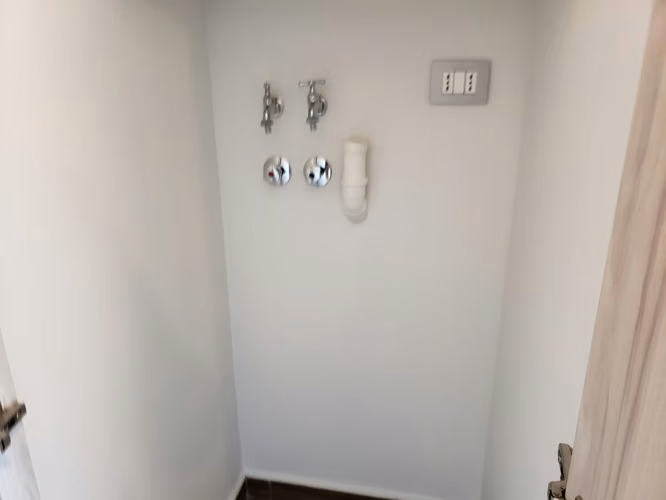 Arriendo Depto estilo mariposa + E + B / Santiago Centro