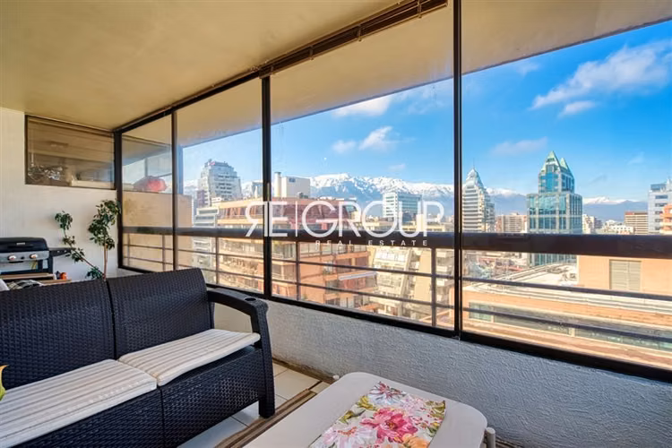 Departamento en venta de 2 dorm. en Las Condes