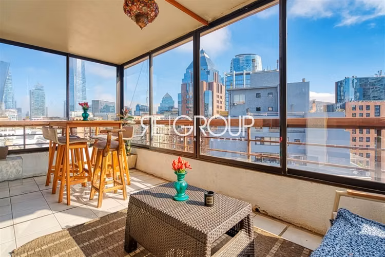 Departamento en venta de 2 dorm. en Las Condes