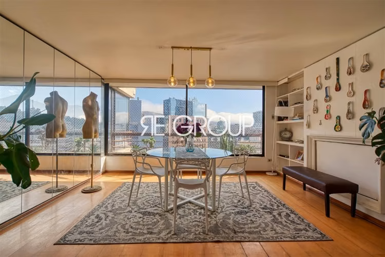 Departamento en venta de 2 dorm. en Las Condes
