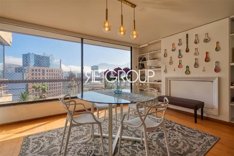 Departamento en venta de 2 dorm. en Las Condes