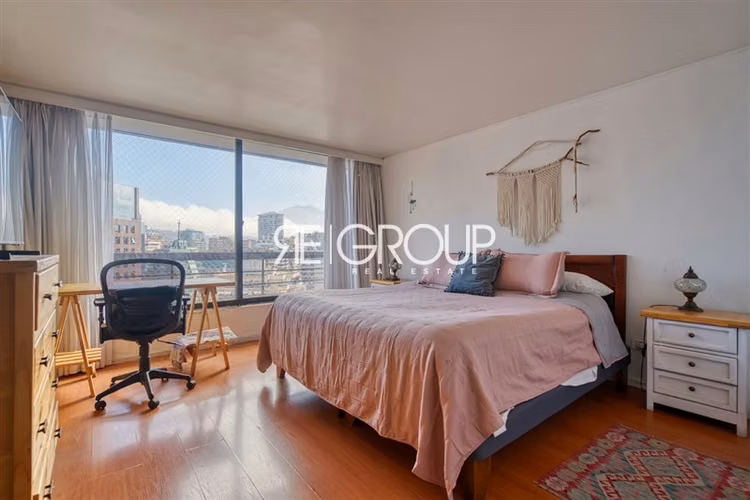 Departamento en venta de 2 dorm. en Las Condes