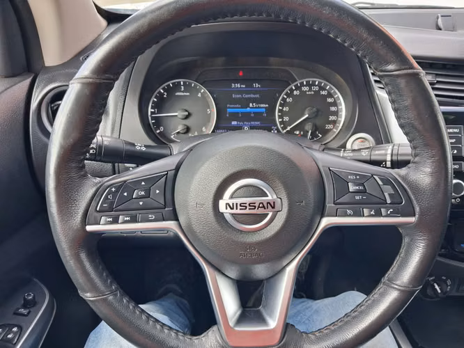 NISSAN NAVARA 4X4 AUT 2021 - Imagen 8
