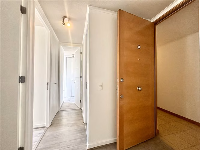 5.650 UF Se Vende Dpto de 2D Plaza Ñuñoa Simón Bolivar