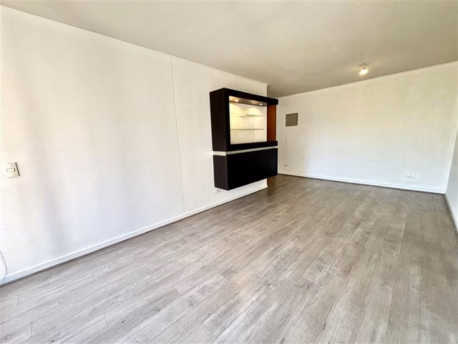5.650 UF Se Vende Dpto de 2D Plaza Ñuñoa Simón Bolivar