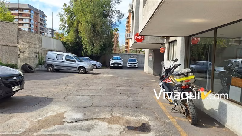 Oficina en arriendo en Providencia - Imagen 13