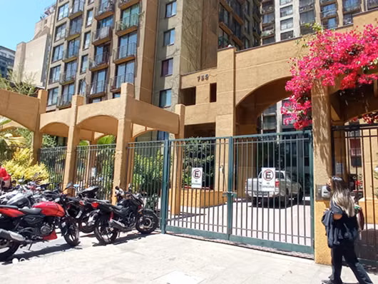 Departamento en condominio. de 1Dorm, 1Baño, Sto. Domingo con Mac-iver
