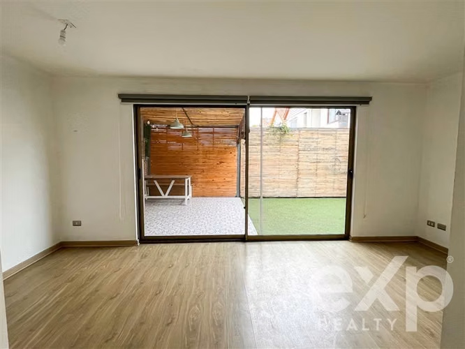 Casa en arriendo de 3 dorm. en Huechuraba