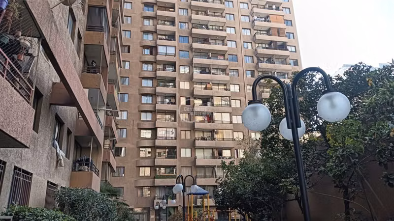 Departamento venta 1 dorm. 1 baño Santiago Metro U Chile.