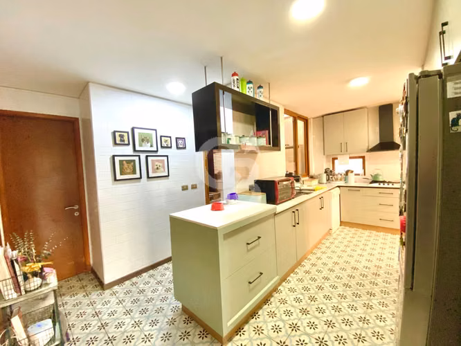 Exclusiva Casa Mediterránea Condominio No Perimetral