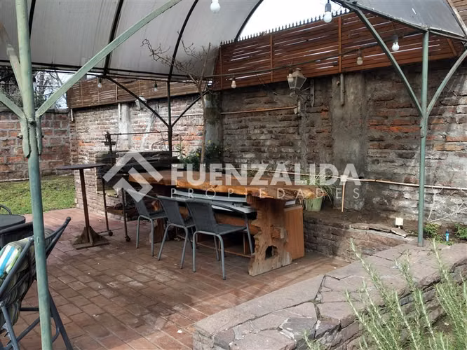 Venta, Gran Chalet, Providencia, Campus Oriente