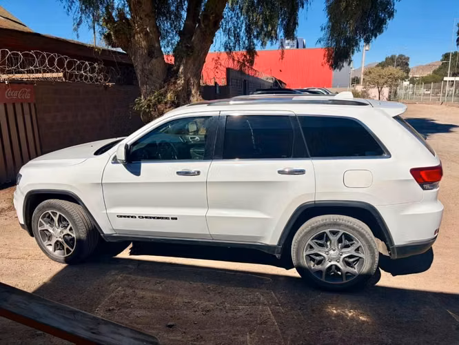 Jeep Grand Cherokee Limited 4x4 2022