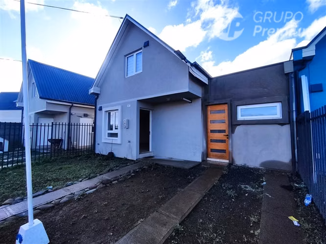SE ARRIENDA CASA EN LABRANZA // 2 D - 1B - CASA SEMI NUEVA
