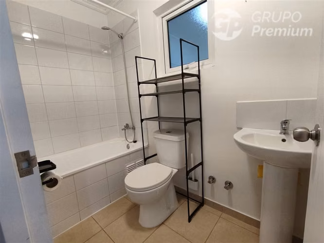 SE ARRIENDA CASA EN LABRANZA // 2 D - 1B - CASA SEMI NUEVA