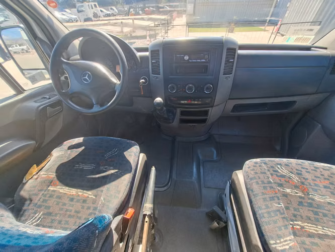 MINI BUS Marca MERCEDES BENZ 16 +1 Modelo SPRINTER 515 CDI Año 2017