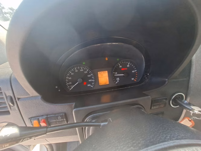 MINI BUS Marca MERCEDES BENZ 16 +1 Modelo SPRINTER 515 CDI Año 2017
