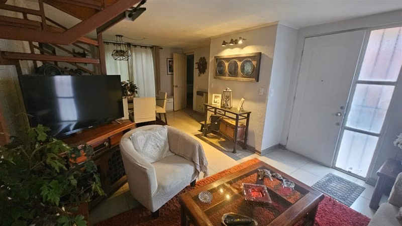 Casa en venta de 4 dorm. en Puente Alto