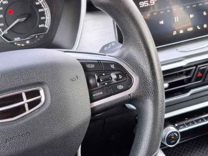 Geely Coolray 1.5 COMFORT 4X2 AT 5P 2022 - Imagen 13