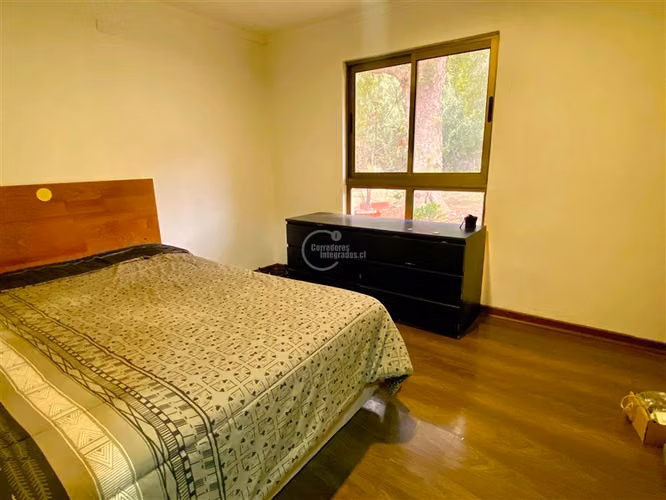 Casa en venta de 5 dorm. en Pirque 5.867 terreno y 216 casa