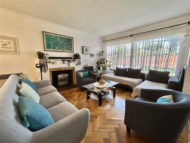Casa en arriendo de 6D. Disponible Octubre 2026
