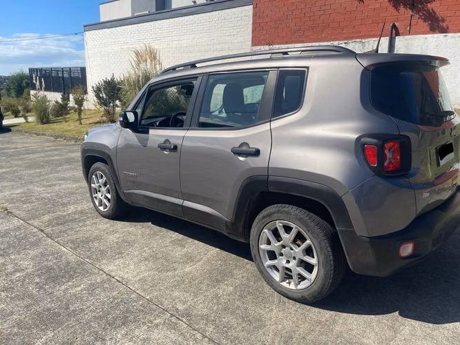 Jeep Renegade año 2022 (Credito directo con Dicom) - Imagen 7