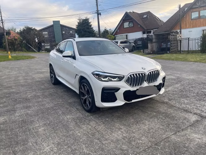BMW X6 XDrive30D Serie M Sport año 2023 único dueño (crédito)
