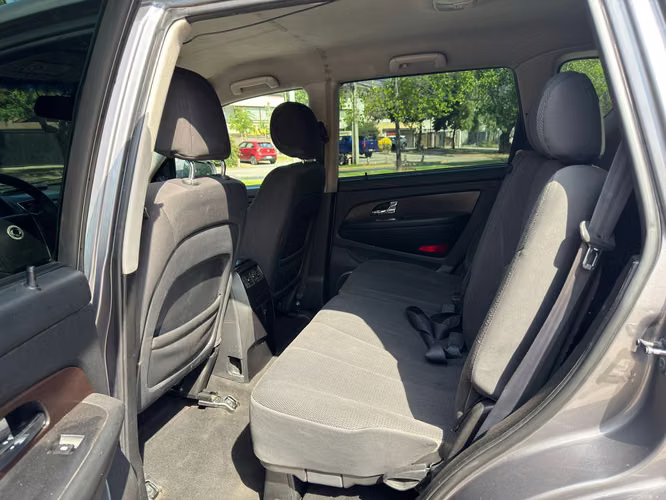 SSANGYONG REXTON W 2.0 MEC 6 VEL 3 CORRIDAS FULL AIRE AIRBAG ABS VER EN LAS CONDES 2015