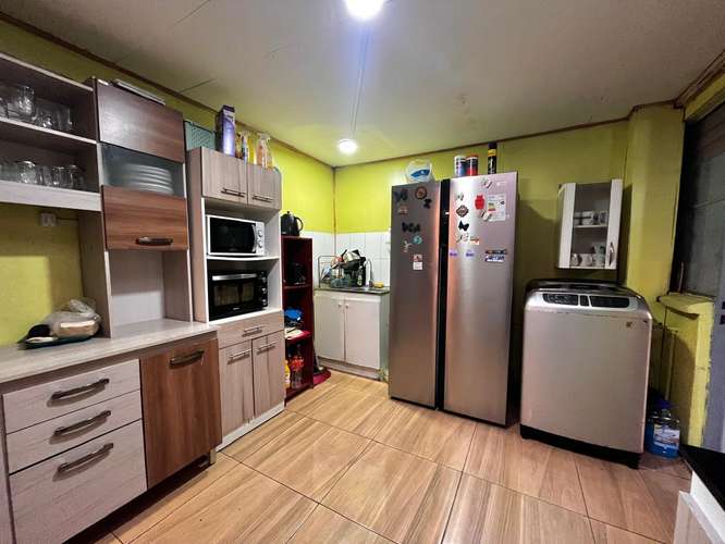 Casa de 4 dormitorios con excelente ubicación - Imagen 12