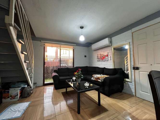 Casa de 4 dormitorios con excelente ubicación - Imagen 2