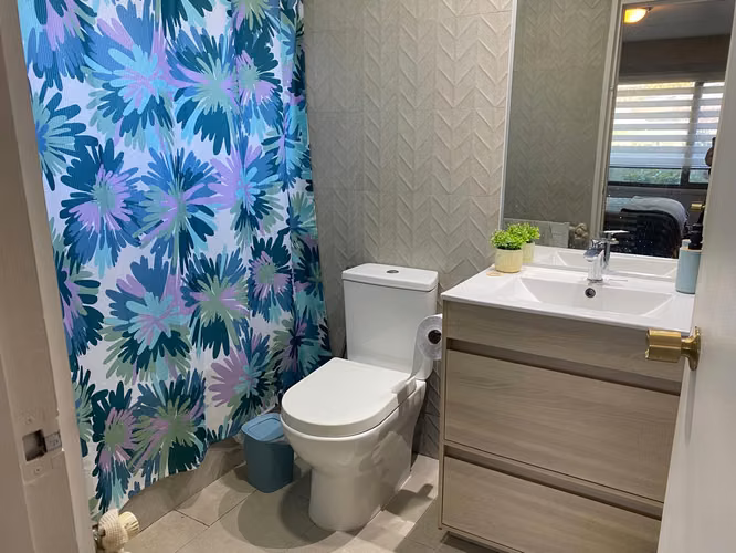 Arriendo Amplia Casa en Villa Europa sector Regional