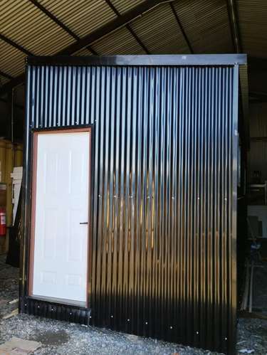 Modulo panel sip y ventanas termopanel con baño incluido