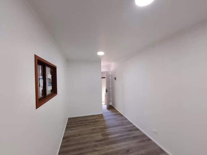 Modulo panel sip y ventanas termopanel con baño incluido