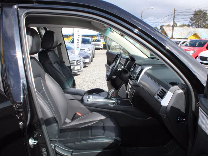 SSANGYONG Rexton 2.2D 2023